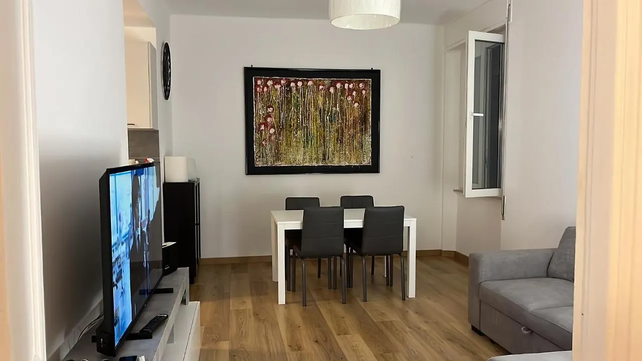 Gemelli Sweet Holiday Appio Apartment Rome