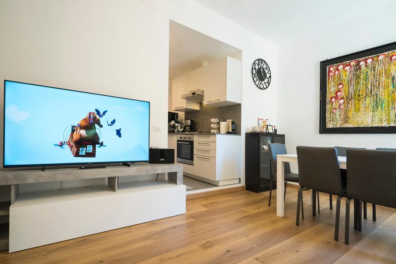 Gemelli Sweet Holiday Appio Apartment Rome
