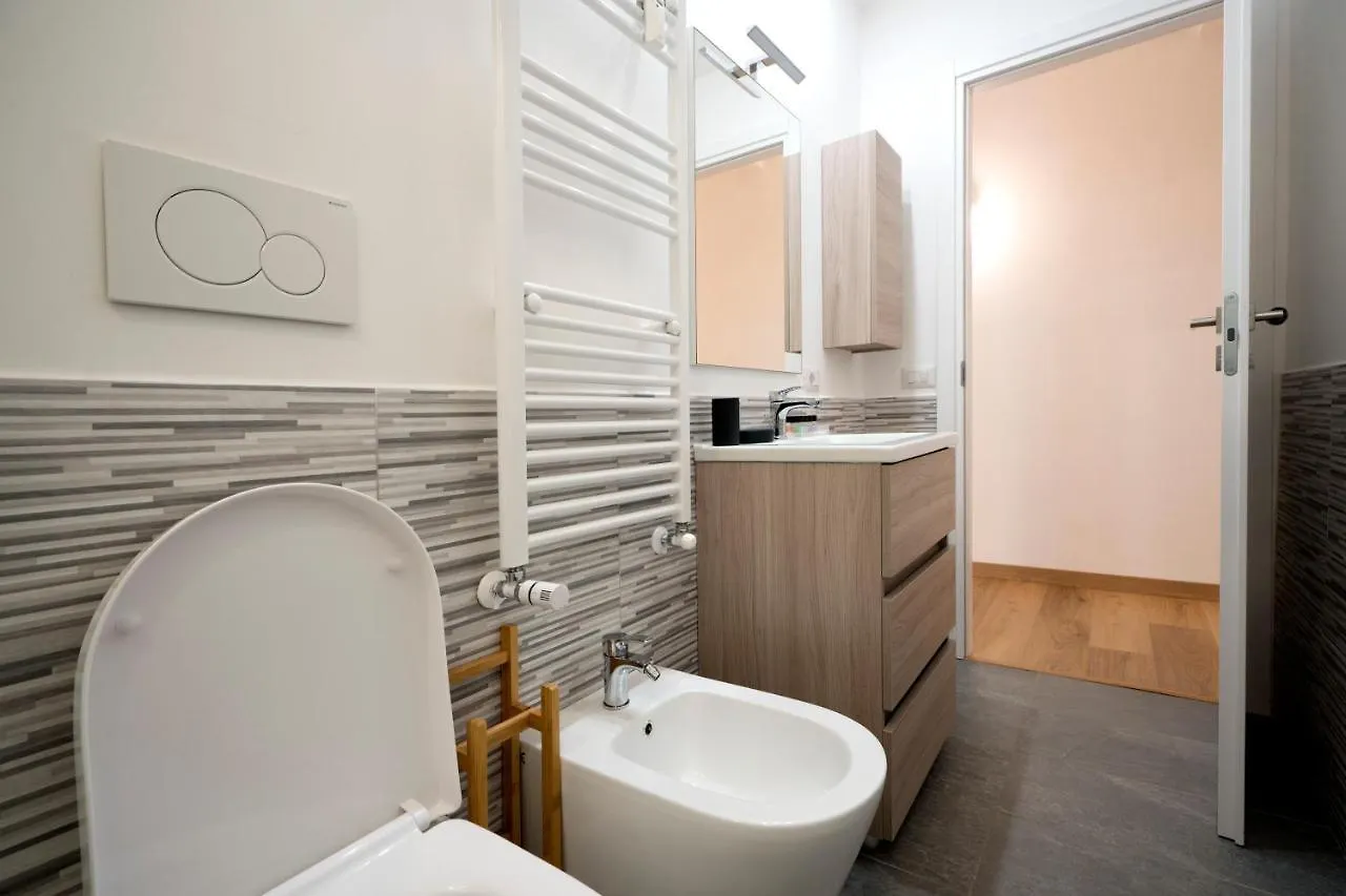 Gemelli Sweet Holiday Appio Apartment Rome